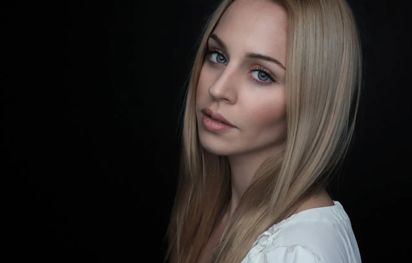 Photo wallpaper look, model, portrait, makeup, hairstyle, blonde, beauty, black background