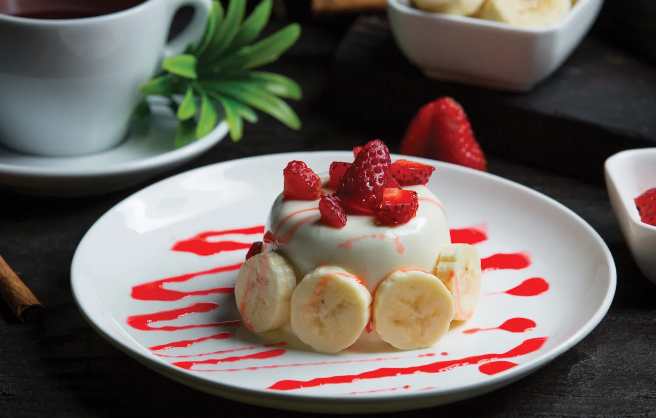 Photo wallpaper berries, strawberry, plate, bananas, fruit, dessert, jelly