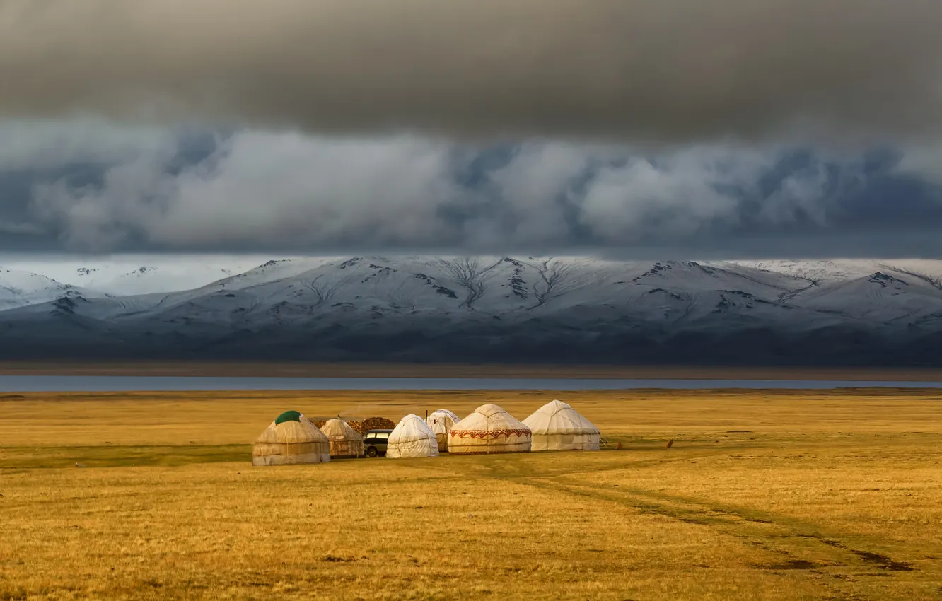 Photo wallpaper clouds, mountains, valley, Yurt, Murzinov Victor