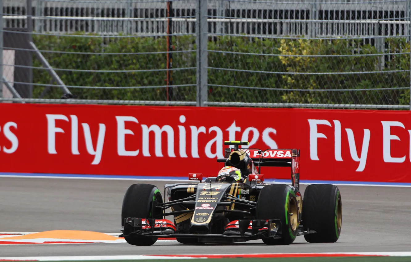 Photo wallpaper Lotus, Formula 1, Pastor Maldonado, E23