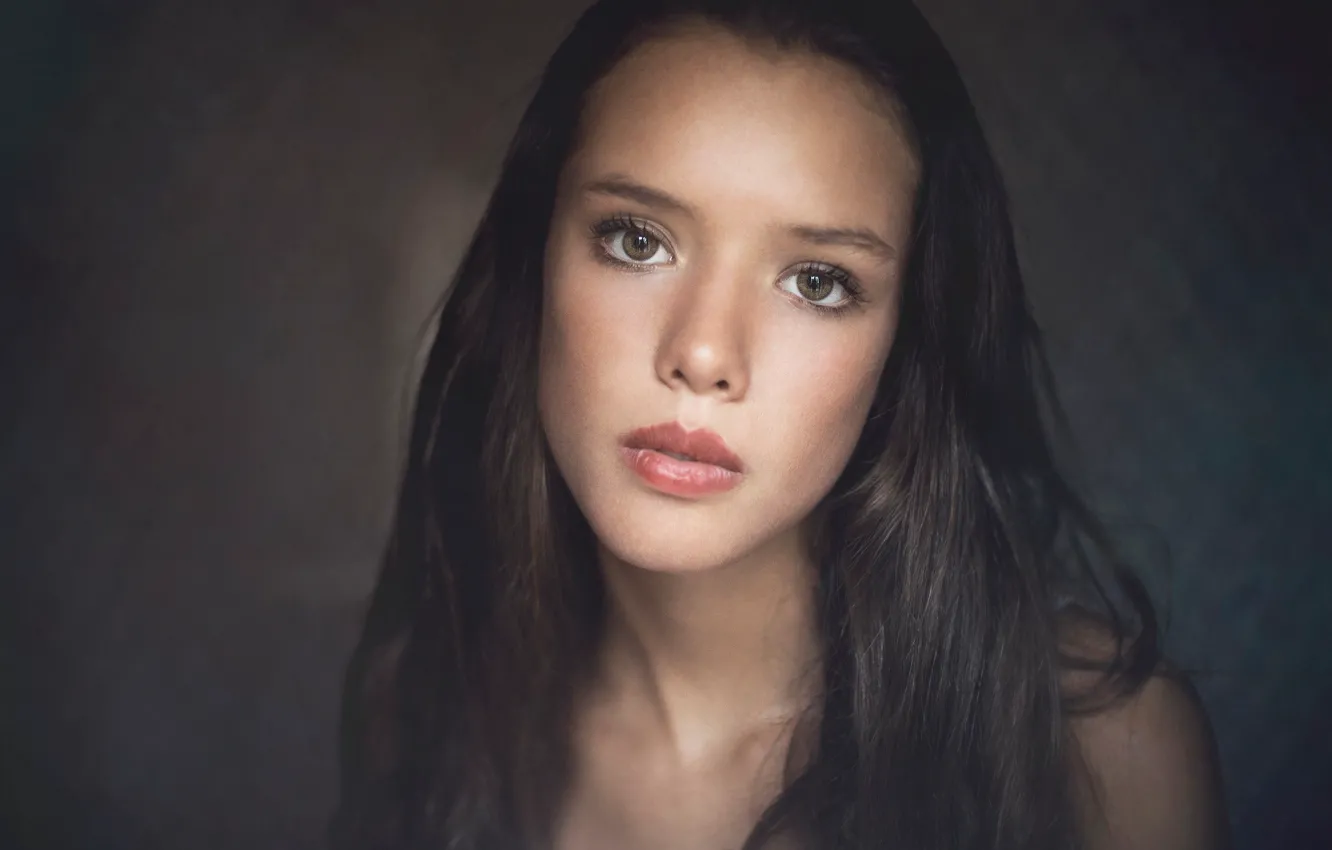 Photo wallpaper look, portrait, child, Charlotte, 14 Y. O