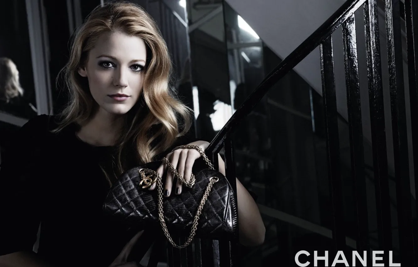 Photo wallpaper girl, style, model, bag, brand, Chanel