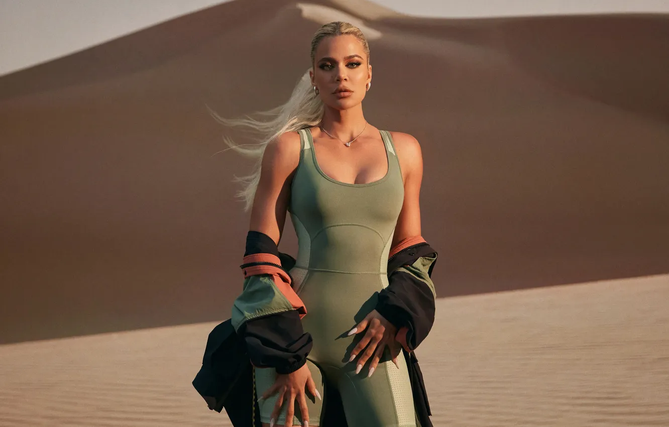 Photo wallpaper Open, Khloe Kardashian, Fabletics, Onesie