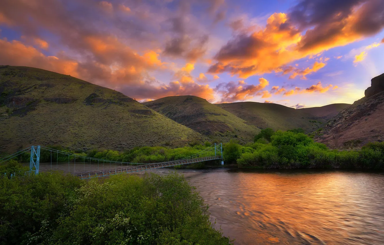 Photo wallpaper Yakima River, Suspension Bridge, Crossing, Yakima Valley