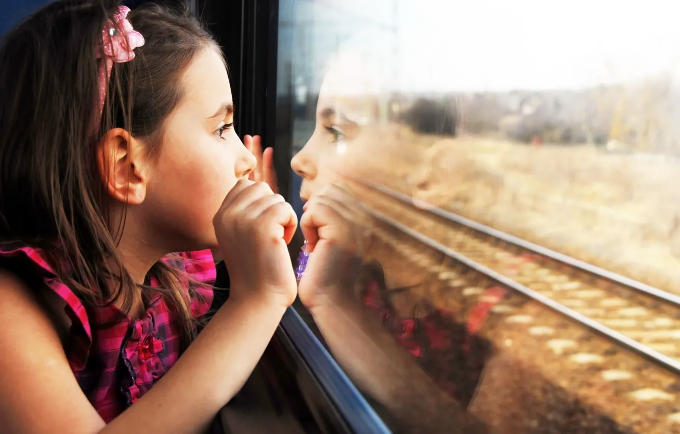 Photo wallpaper girl, mood, train, baby, reflection, looking, Child, wonder