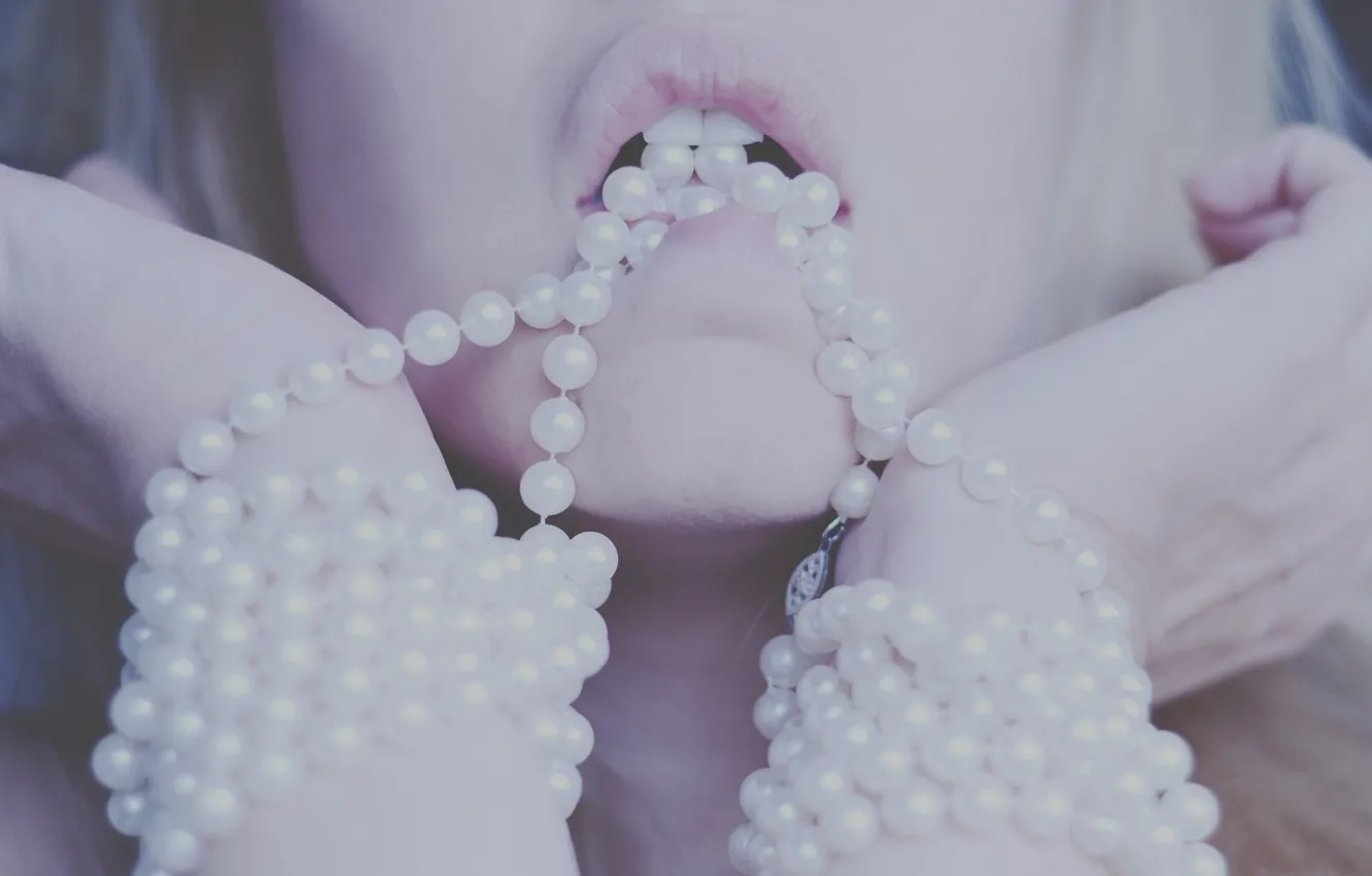 Photo wallpaper girl, style, hands, lips, beads