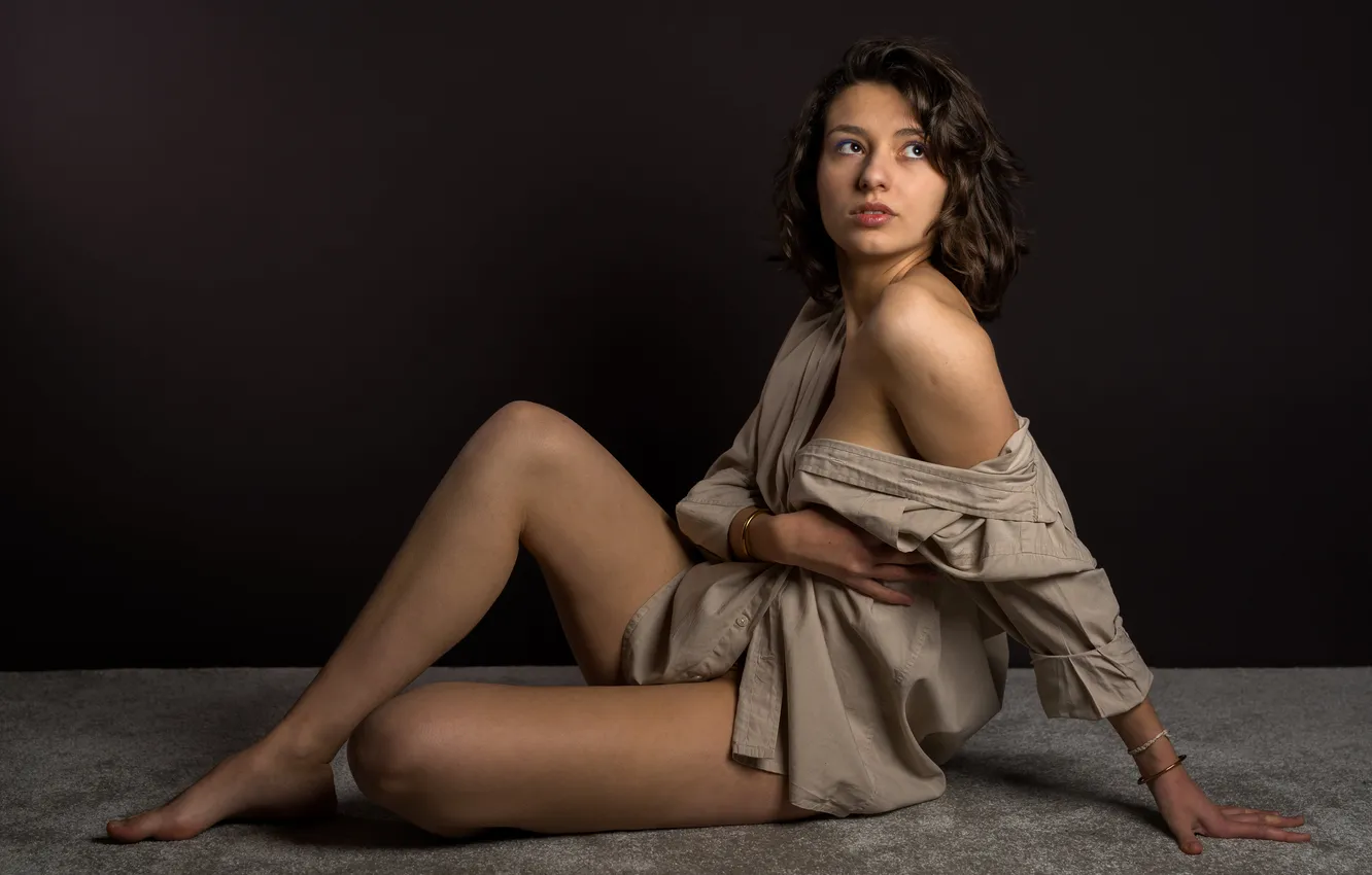 Photo wallpaper pose, shirt, legs, Talia