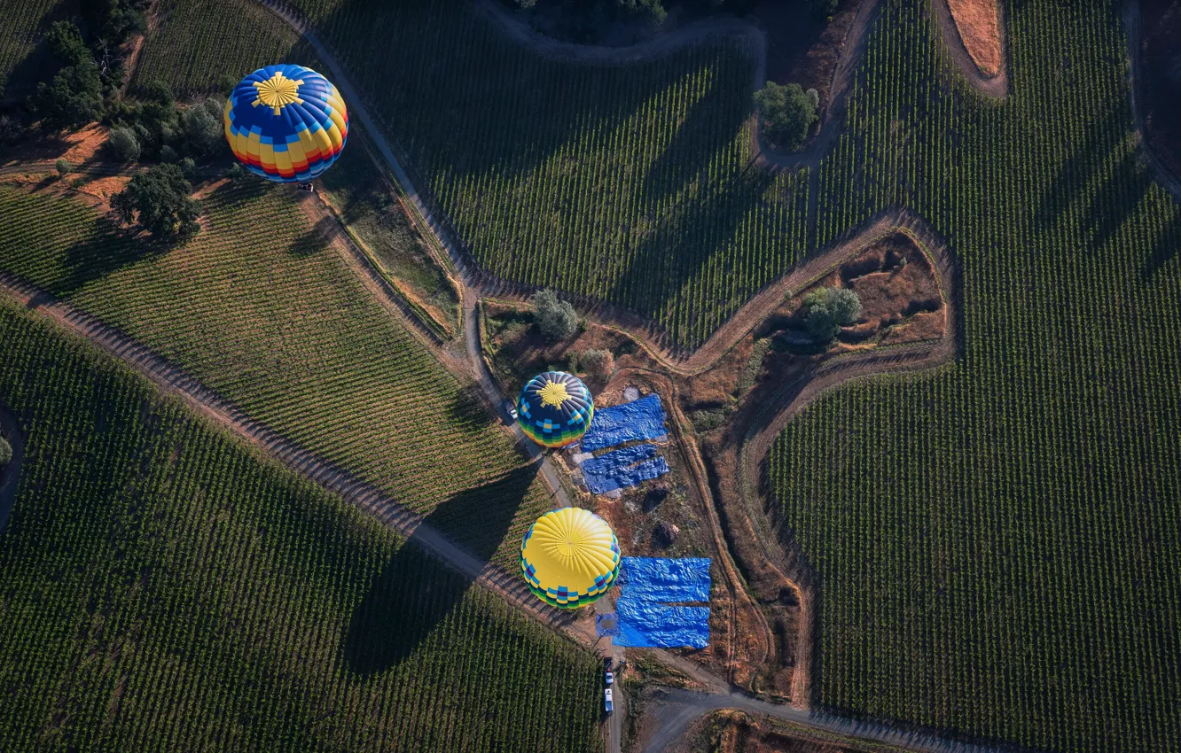 Photo wallpaper road, field, balloons, shadow, the countryside, farm, solar, extreme sports