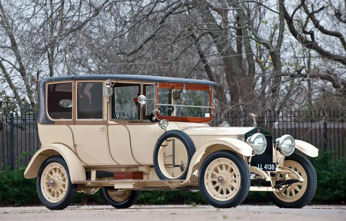 Photo wallpaper trees, retro, Rolls-Royce, 1914, the front, limousine, rolls-Royce, Limousine