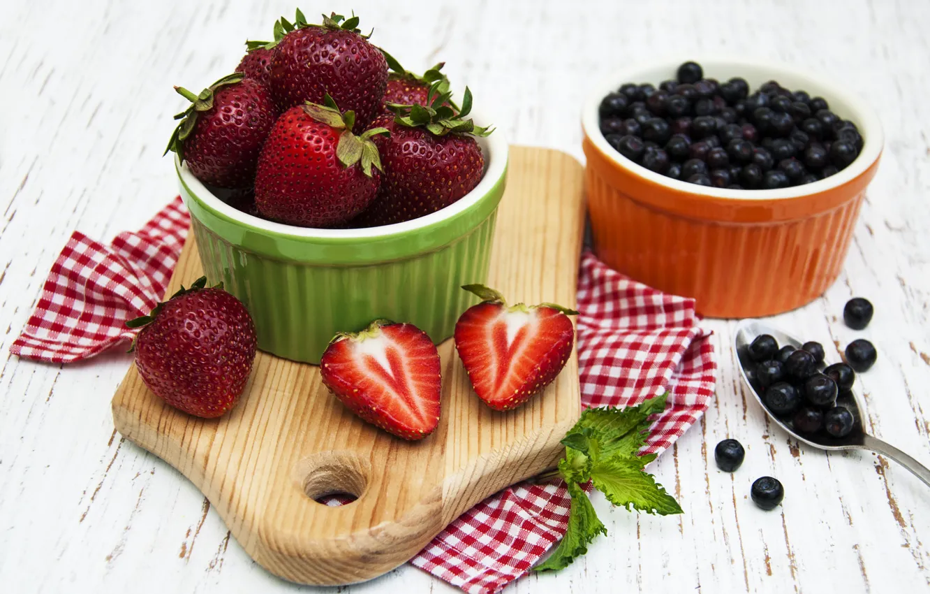 Photo wallpaper berries, bowl, blueberries, strawberry, Olena Rudo