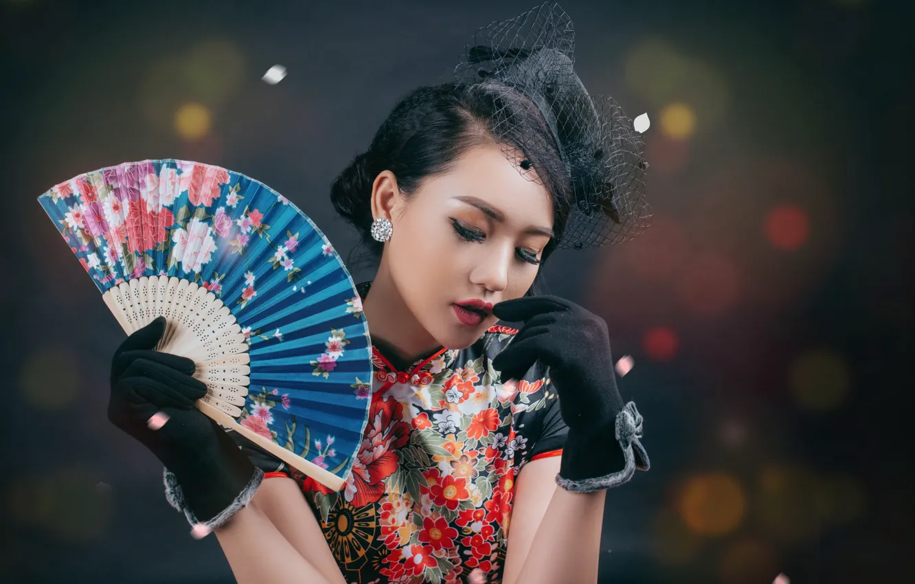 Photo wallpaper girl, fan, Asian