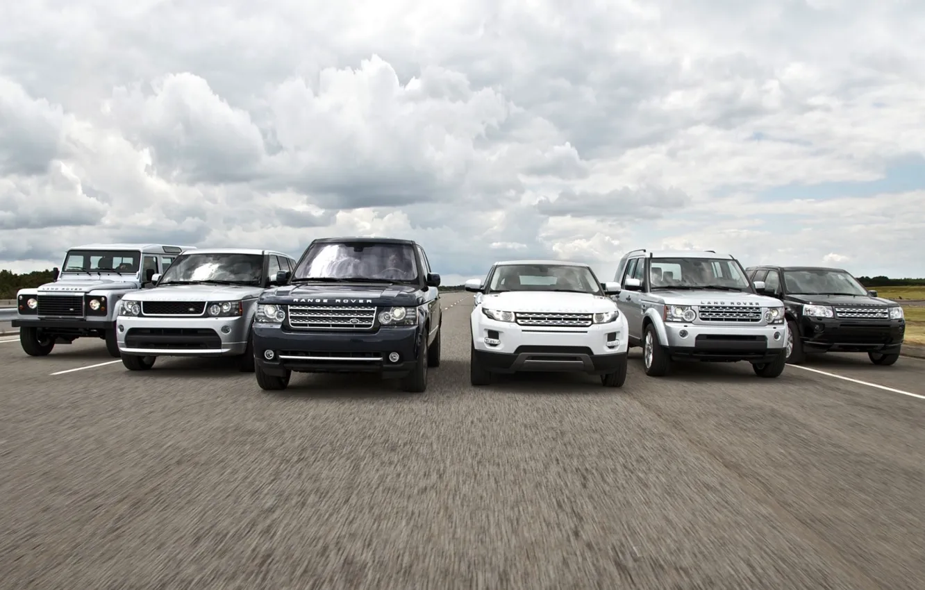 Photo wallpaper the sky, asphalt, Range Rover, the airfield, land rover, Range Rover Sport, Discovery, mixed