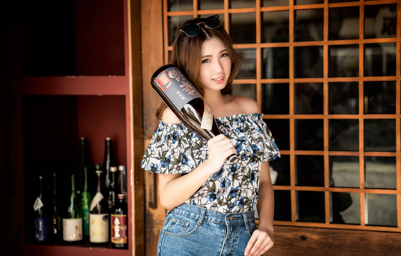 Photo wallpaper smile, bottle, Oriental girl, chingcho Chang
