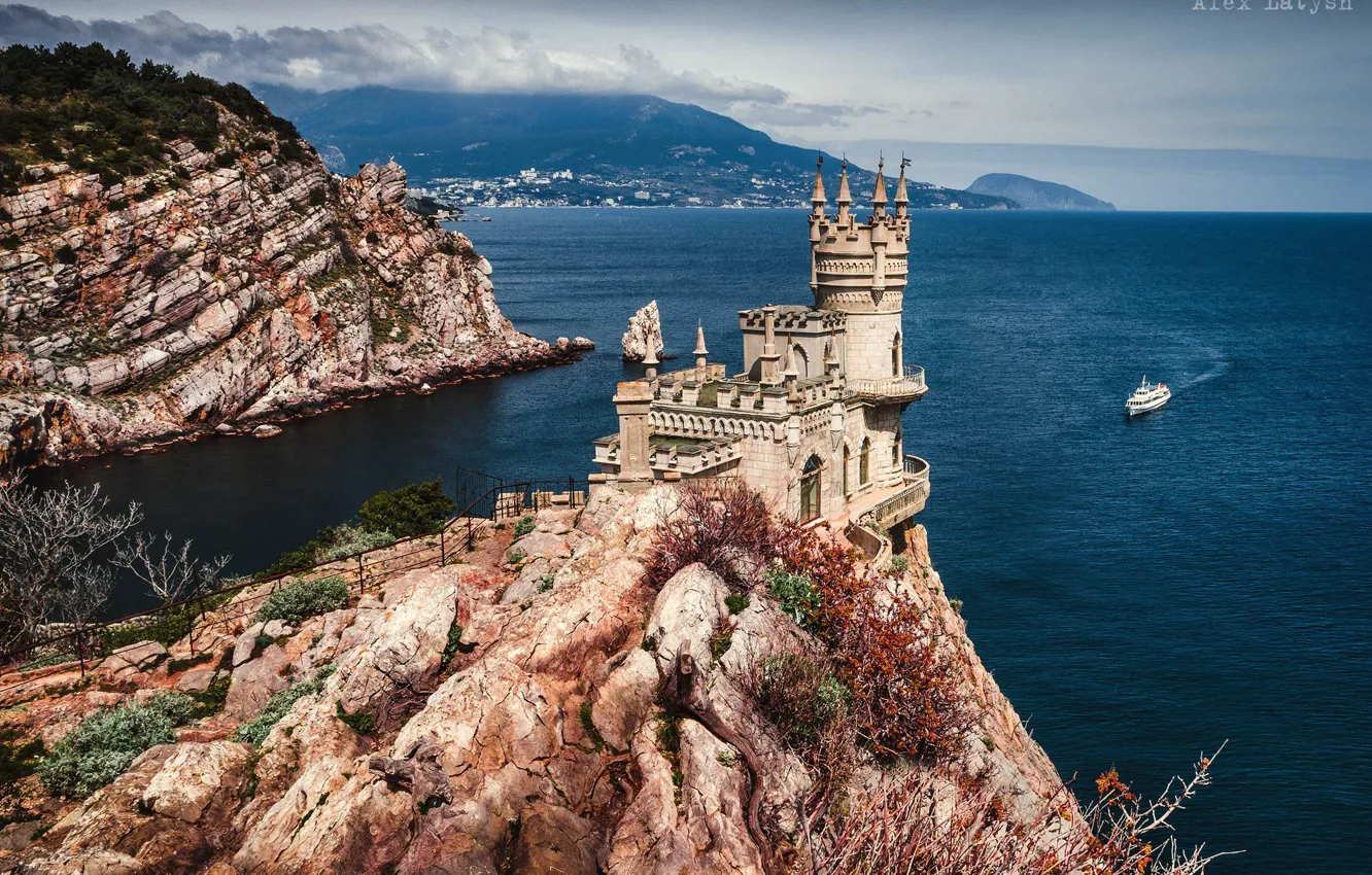 Photo wallpaper sea, castle, rocks, Crimea, ship, Swallow's nest, RUSSIA, The black sea