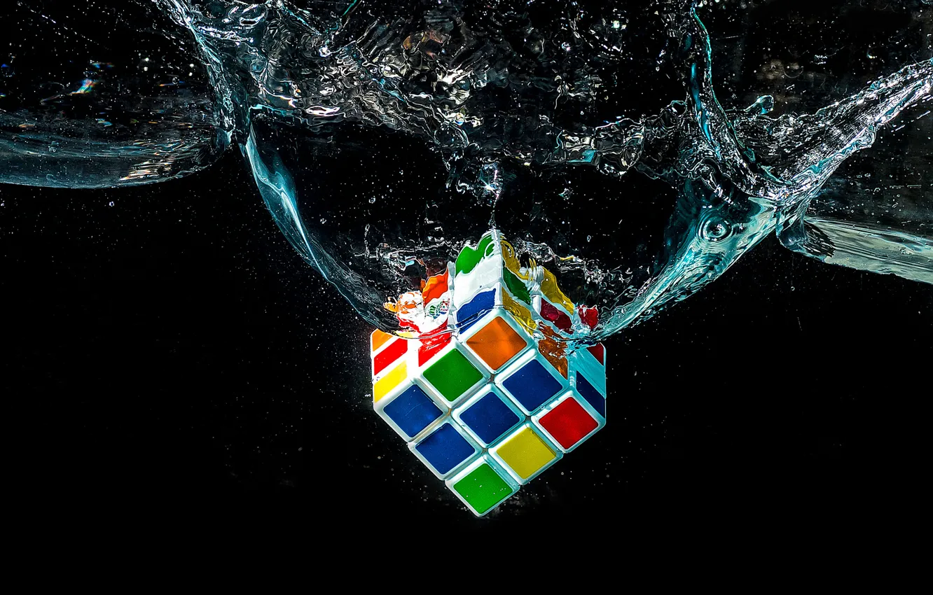 Photo wallpaper water, macro, Rubik's cube, puzzle