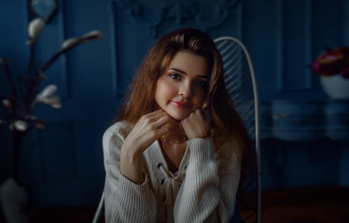 Photo wallpaper girl, makeup, brown hair, pullover, Alexey Yakovlev