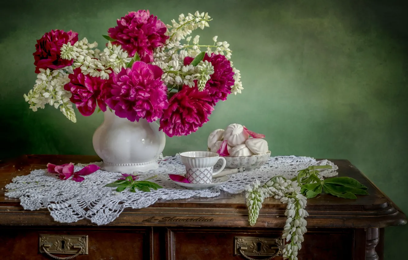 Photo wallpaper bouquet, peonies, marshmallows, Lupin