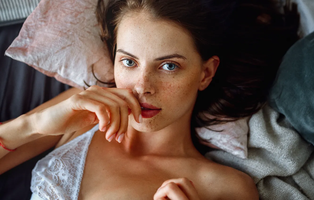 Photo wallpaper look, girl, close-up, portrait, freckles, beauty, George Chernyadev, Georgy Chernyadyev
