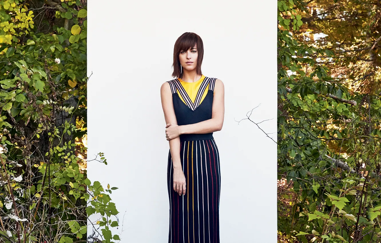 Photo wallpaper look, girl, nature, pose, photo, dress, actress, Dakota Johnson