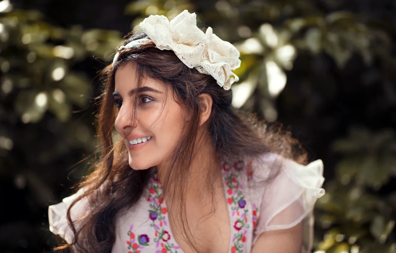 Photo wallpaper girl, eyes, smile, beautiful, model, beauty, lips, face