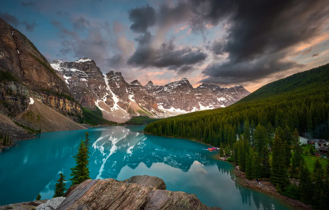 Photo wallpaper forest, mountains, Canada, Moraine Lake