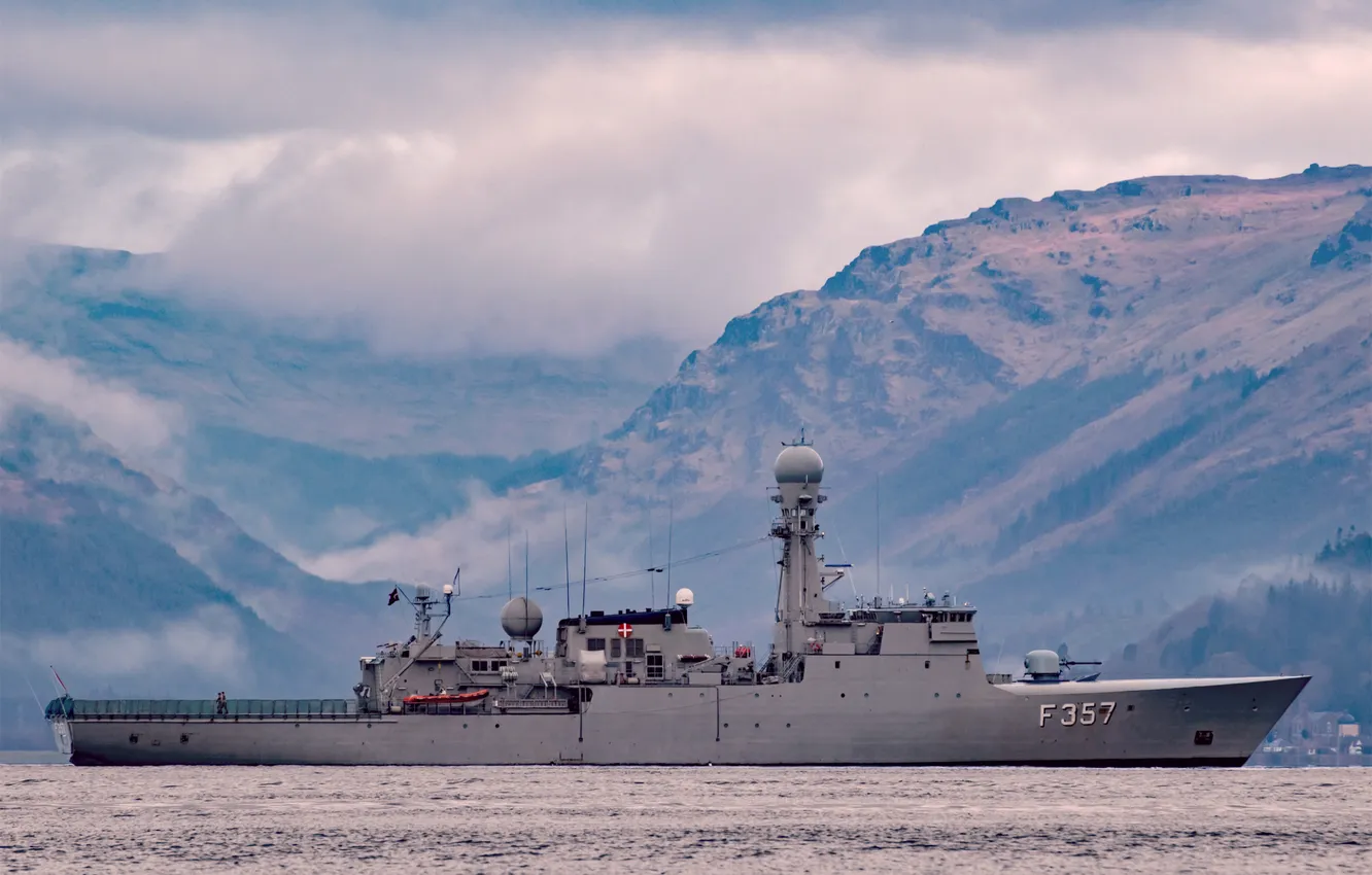 Photo wallpaper Denmark, frigate, HDMS Thetis