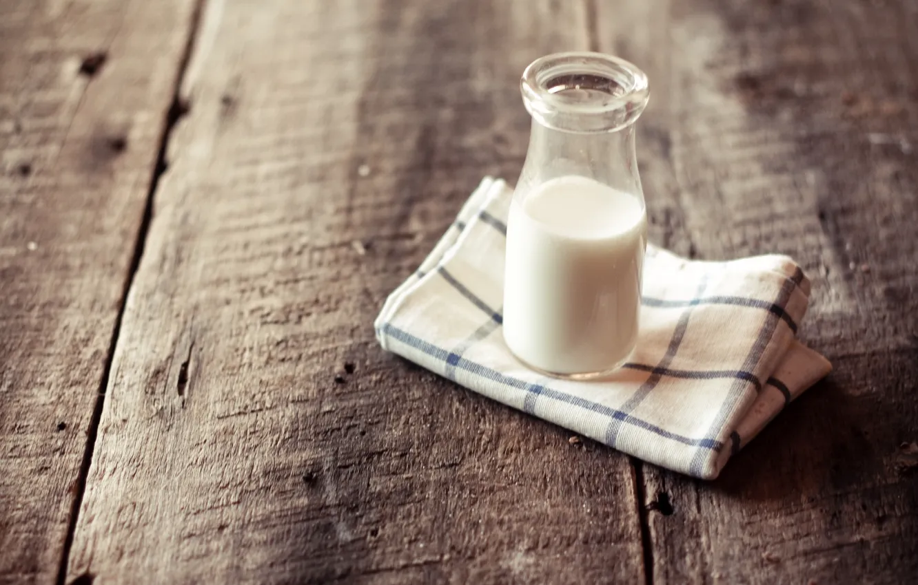 Photo wallpaper macro, photo, table, milk, napkin, bottle