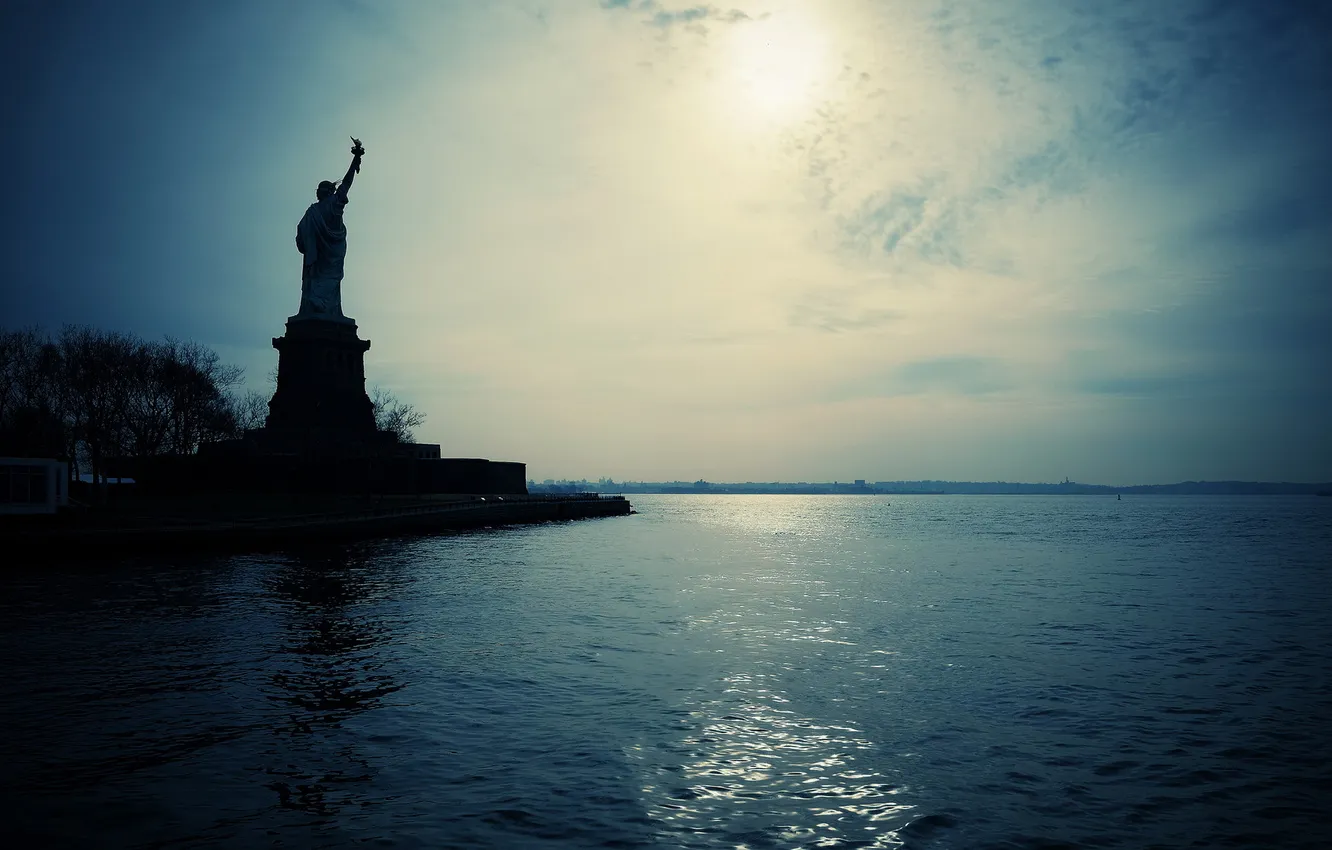 Photo wallpaper New York City, Statue of Liberty, silhouette