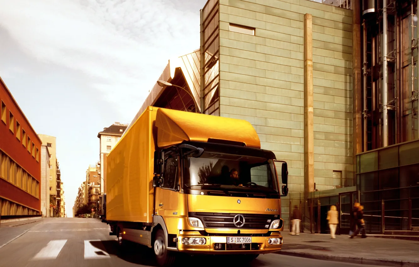 Photo wallpaper Mercedes, Truck, Road