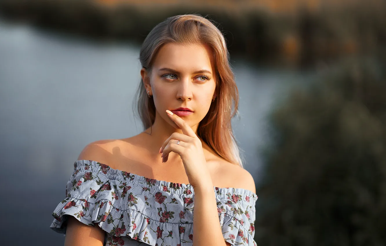 Photo wallpaper sponge, the beauty, Alexander Kiselev