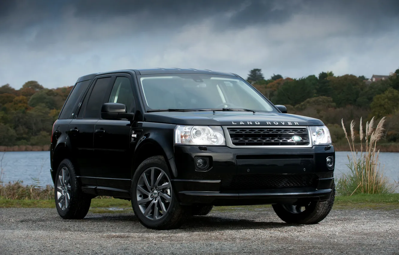 Photo wallpaper Land Rover, 2010, crossover, Freelander, SUV, the pond, Freelander 2, LR2