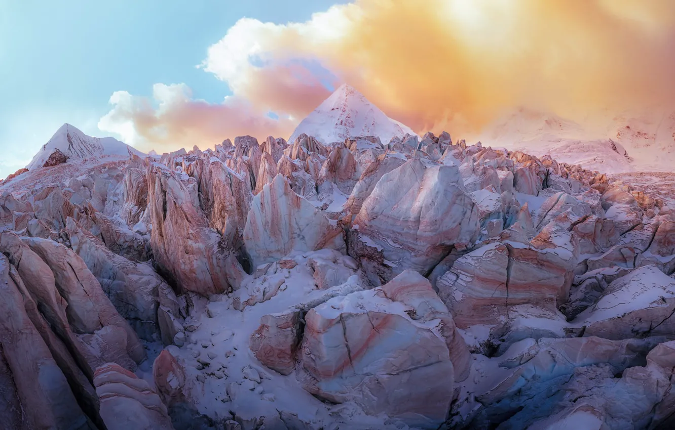 Photo wallpaper clouds, mountains, stones, rocks, education, piles