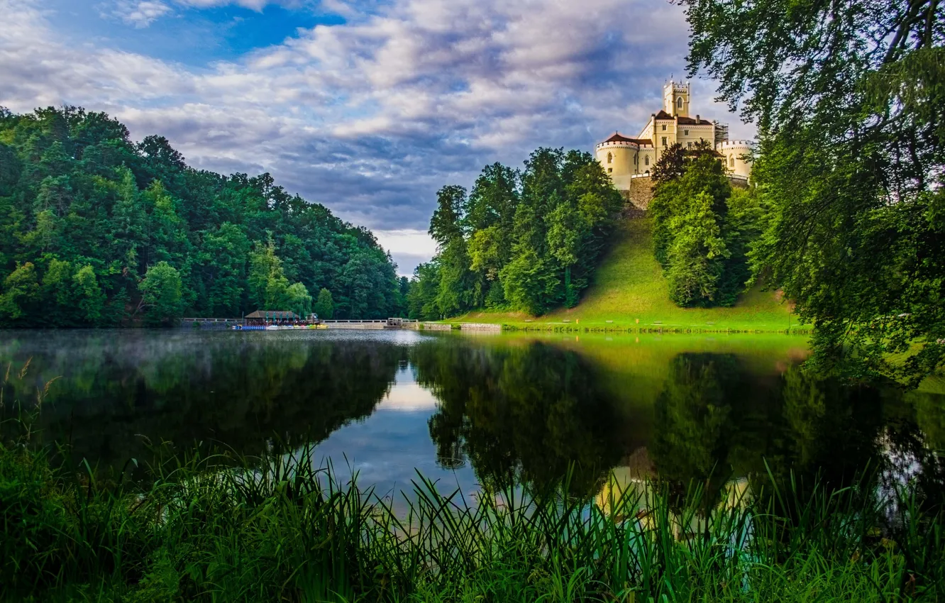 Photo wallpaper clouds, trees, landscape, nature, lake, castle, Croatia, Trakoshchan