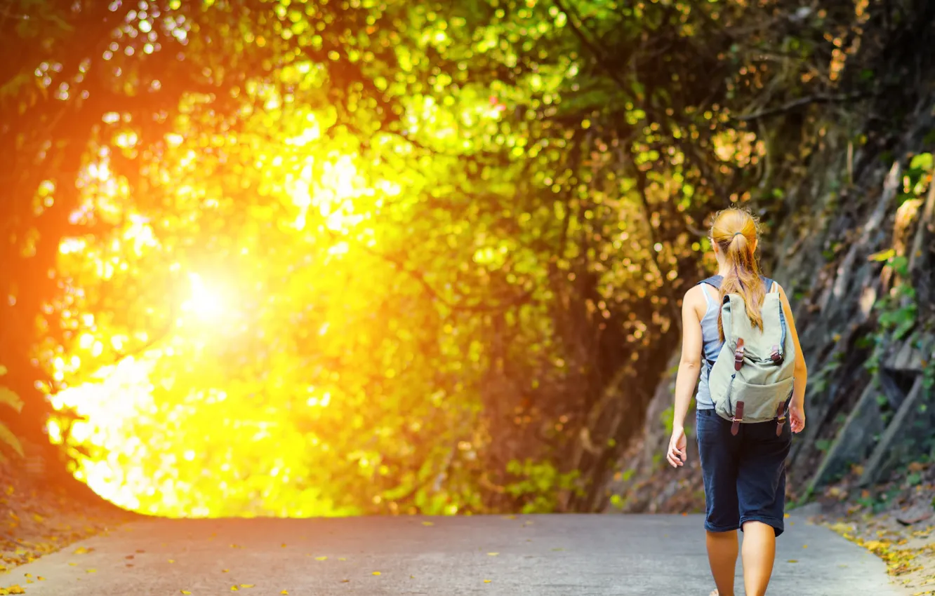 Photo wallpaper road, girl, the sun, the way, backpack