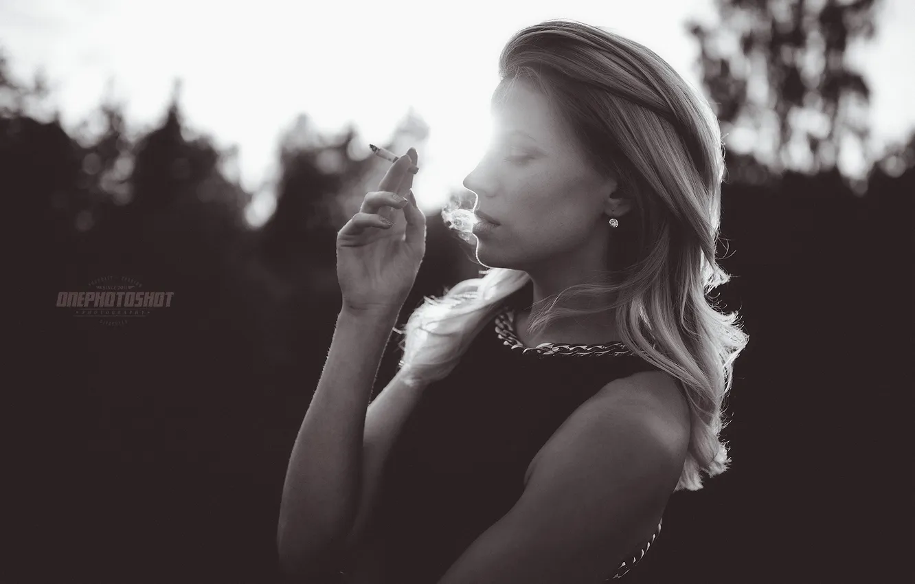 Photo wallpaper smoke, Girl, cigarette