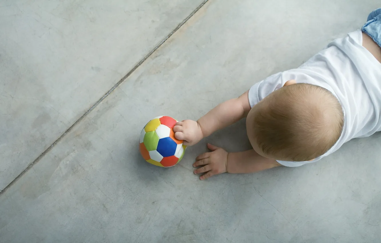 Photo wallpaper child, baby, the ball, baby, doll, wee