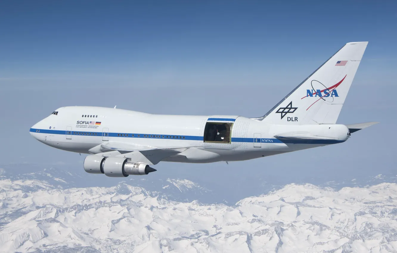 Photo wallpaper NASA, stratosphere, DLR, Boeing 747SP, infrared telescope, SOFIA