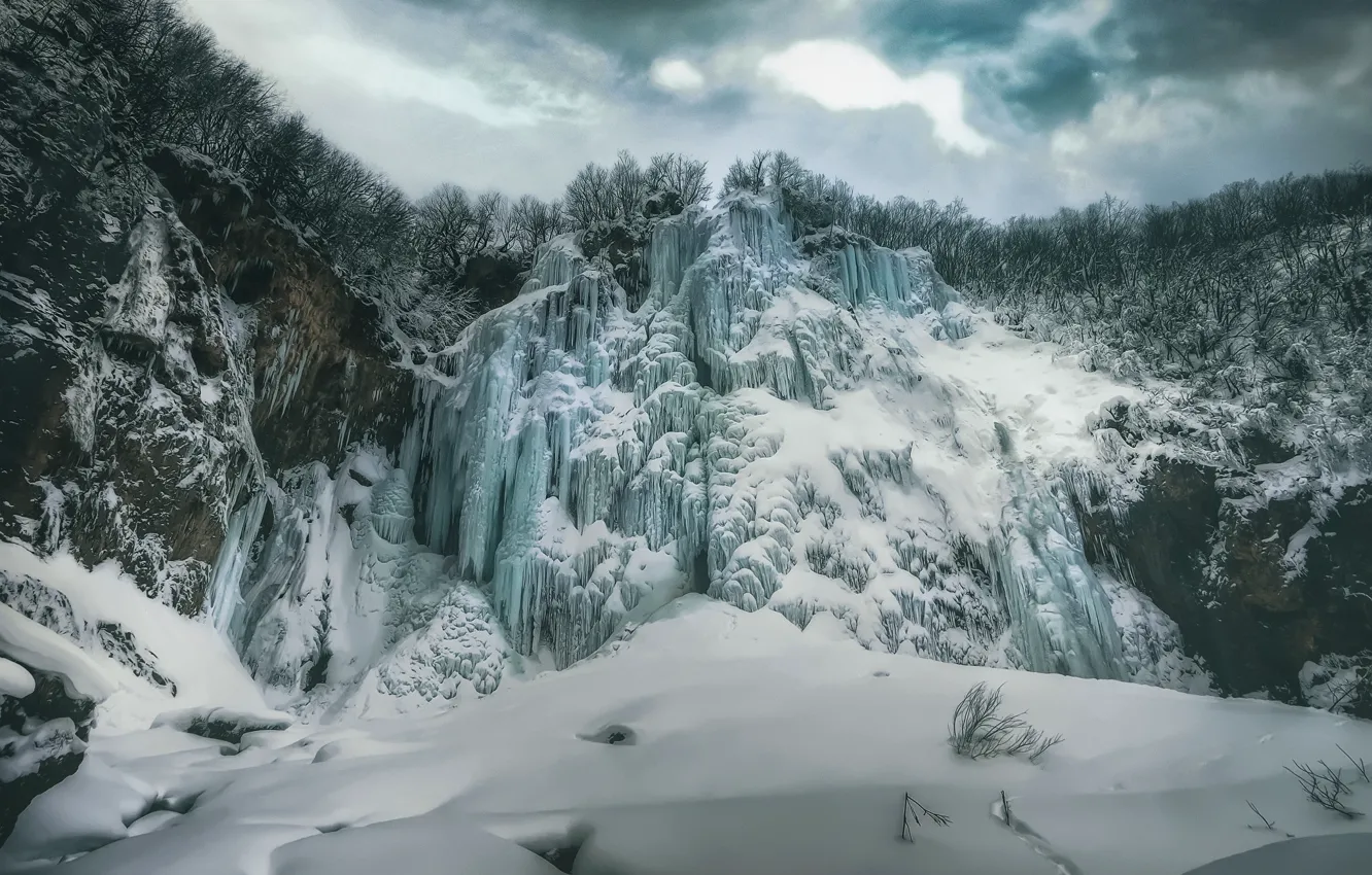 Photo wallpaper winter, ice, frozen waterfall