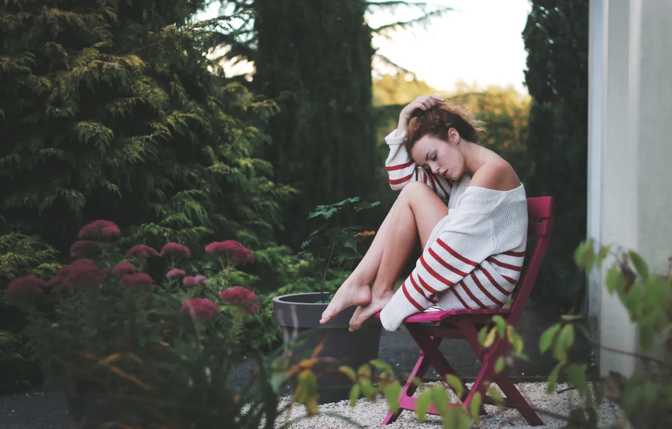 Photo wallpaper girl, pose, background