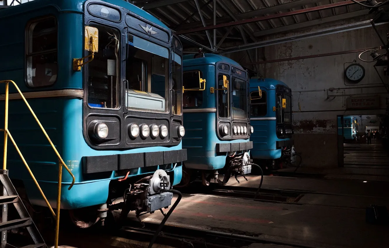 Photo wallpaper metro, station, cars, locomotive, shop