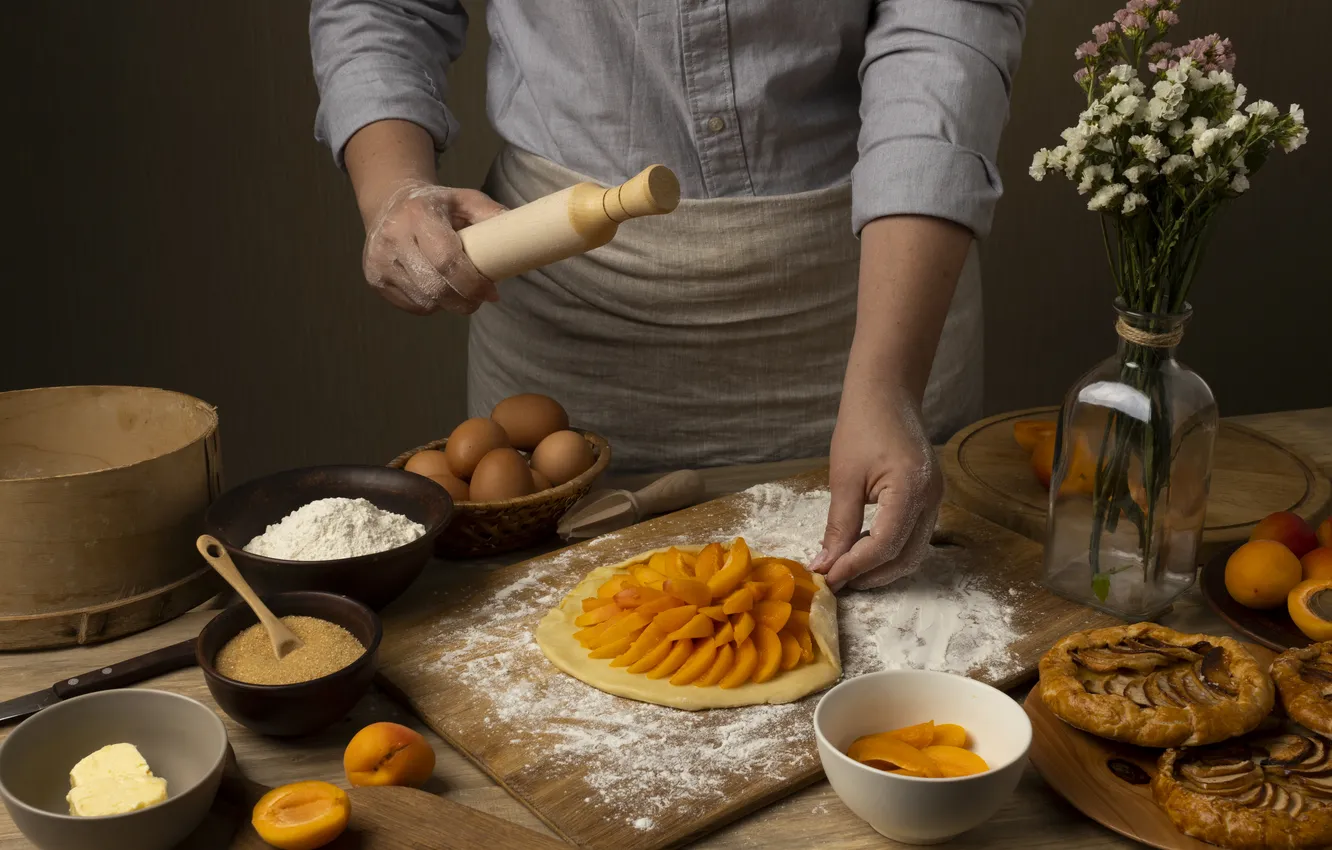 Photo wallpaper cooking, woman, apricots