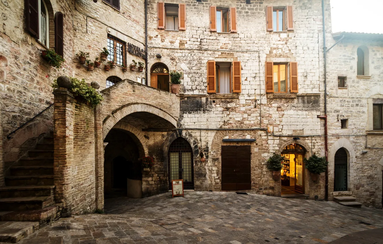 Photo wallpaper the sky, wall, area, window, day, Italy, ladder, Italia