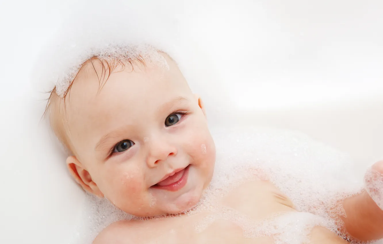 Photo wallpaper foam, joy, children, laughter, bathing look