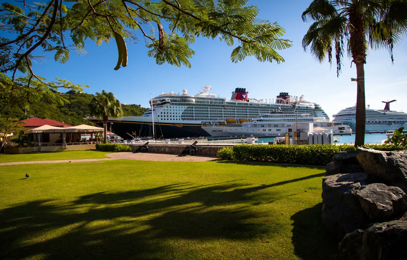 Photo wallpaper island, yacht, Caribbean, mega yacht, yacht haven grande, Disney fantsy, St.Thomas, cruise liner