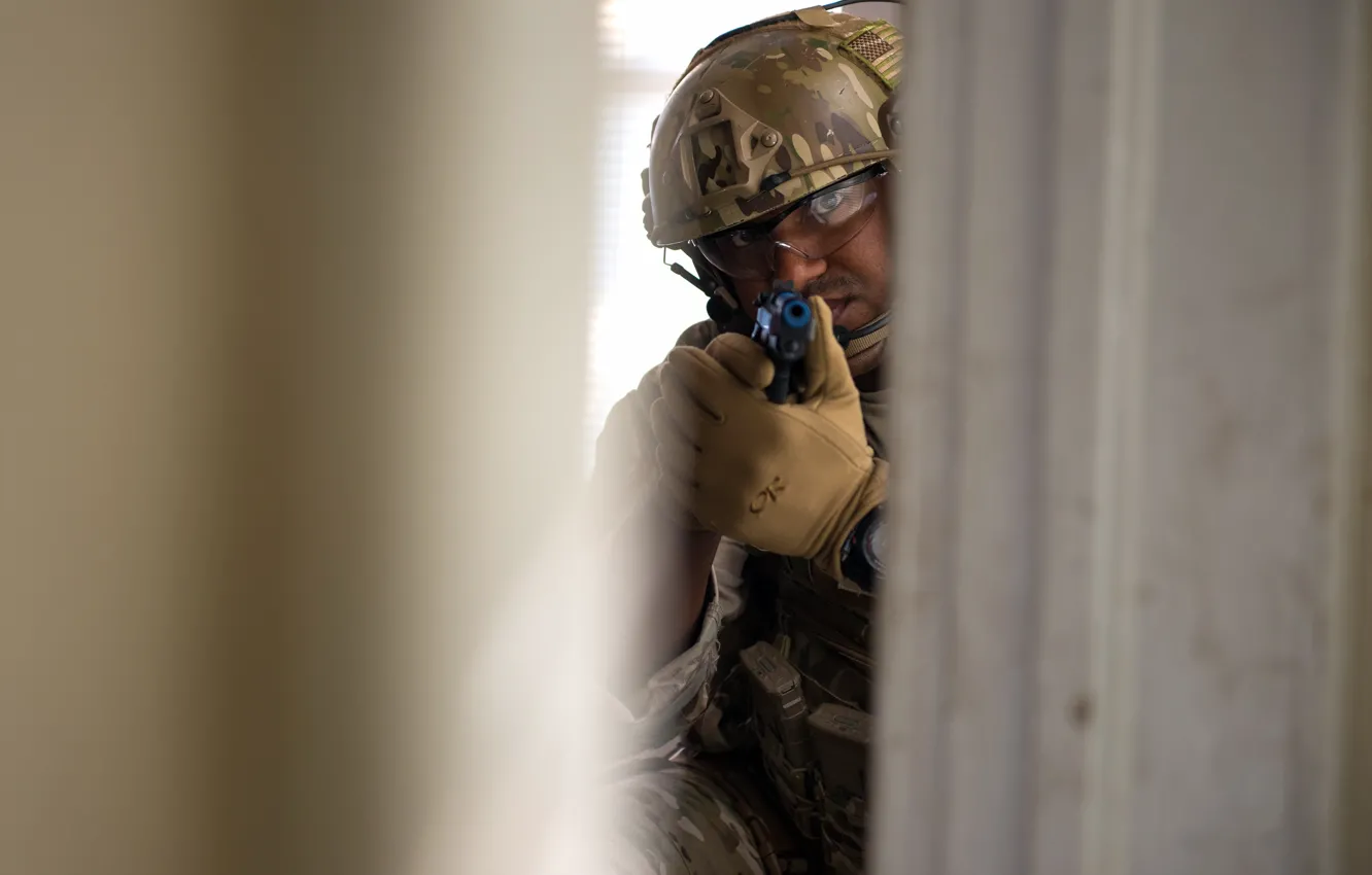 Photo wallpaper weapons, army, soldiers