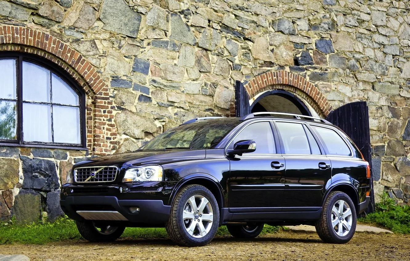 Photo wallpaper black, Volvo, XC90, stone house