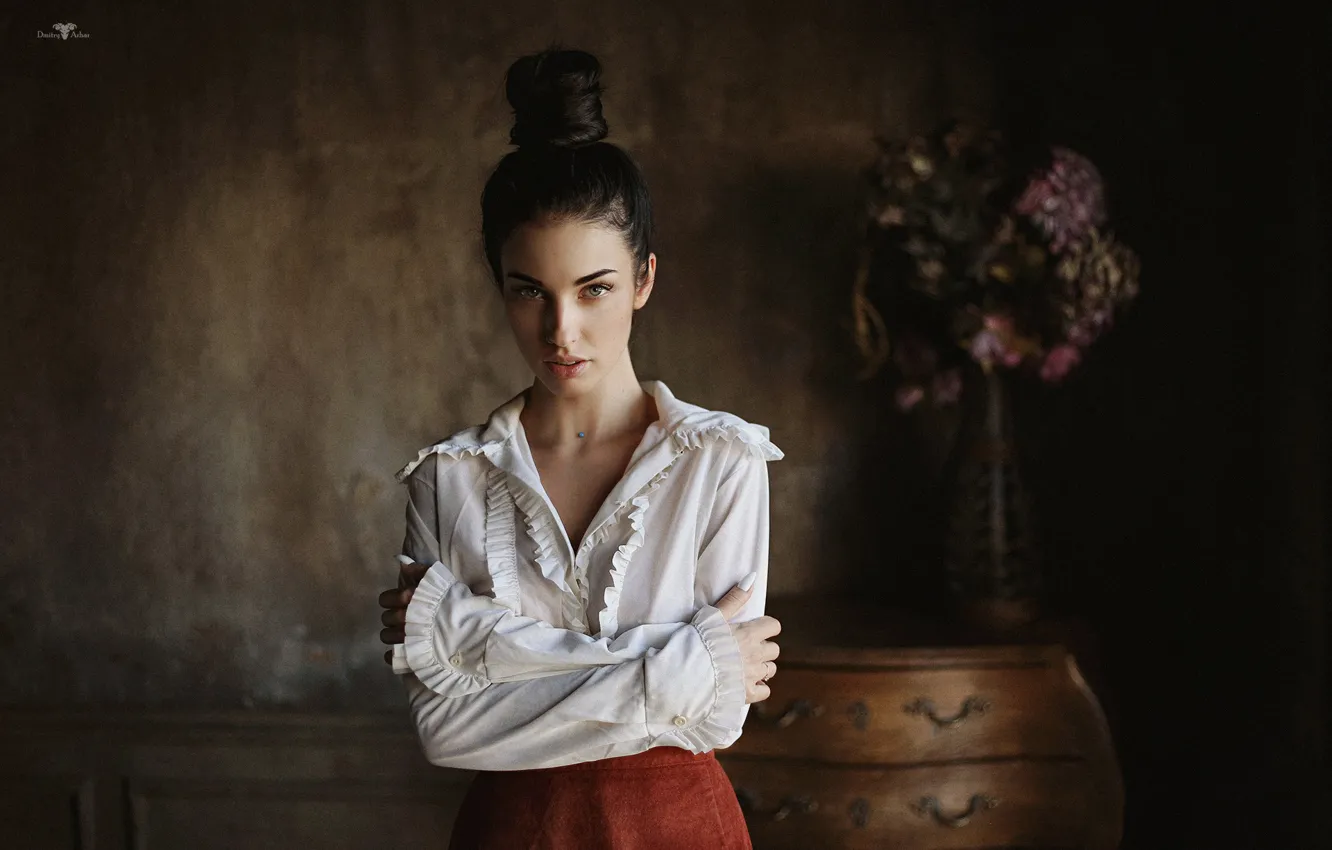Photo wallpaper look, pose, hands, hairstyle, blouse, Alla Berger, Dmitry Arhar