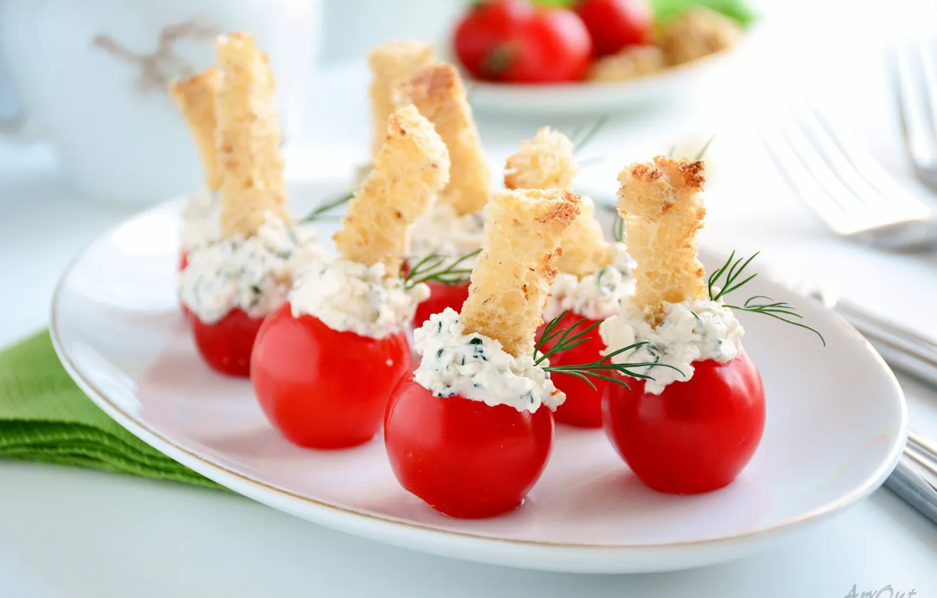 Photo wallpaper plate, tomatoes, sauce, appetizer, crackers