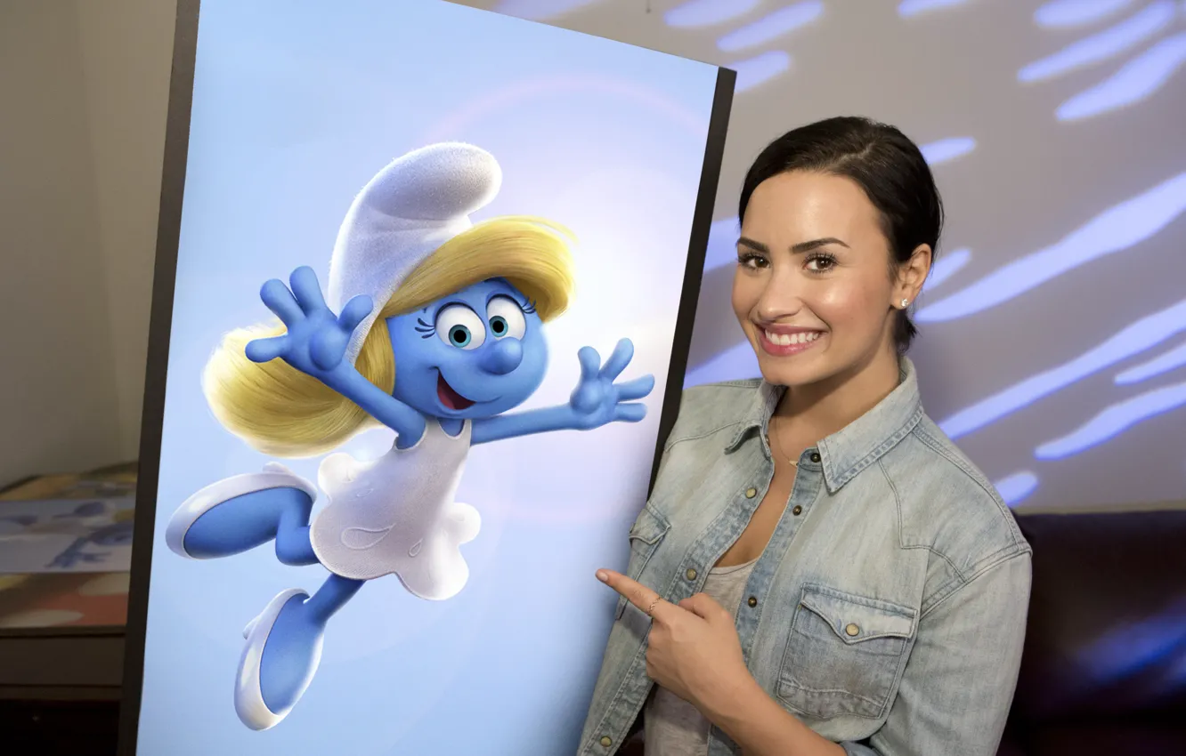 Photo wallpaper smile, actress, singer, smile, singer, smurfette, the smurfs, actress