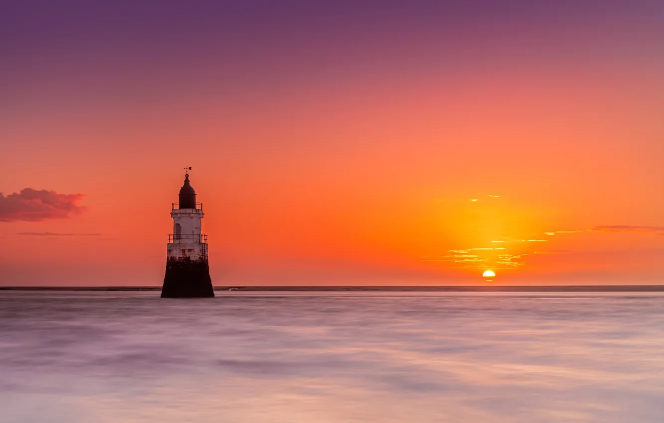 Photo wallpaper England, Lancaster, Plover Scar Lighthouse, Lancashire Coast, Middleton